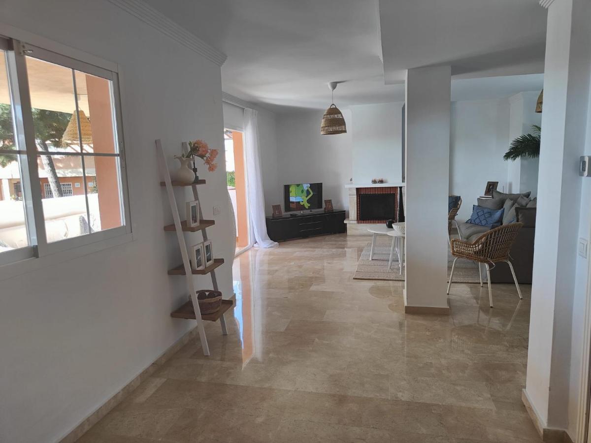 Center Beach 2 Beds Appartement Elviria 마르베야 외부 사진