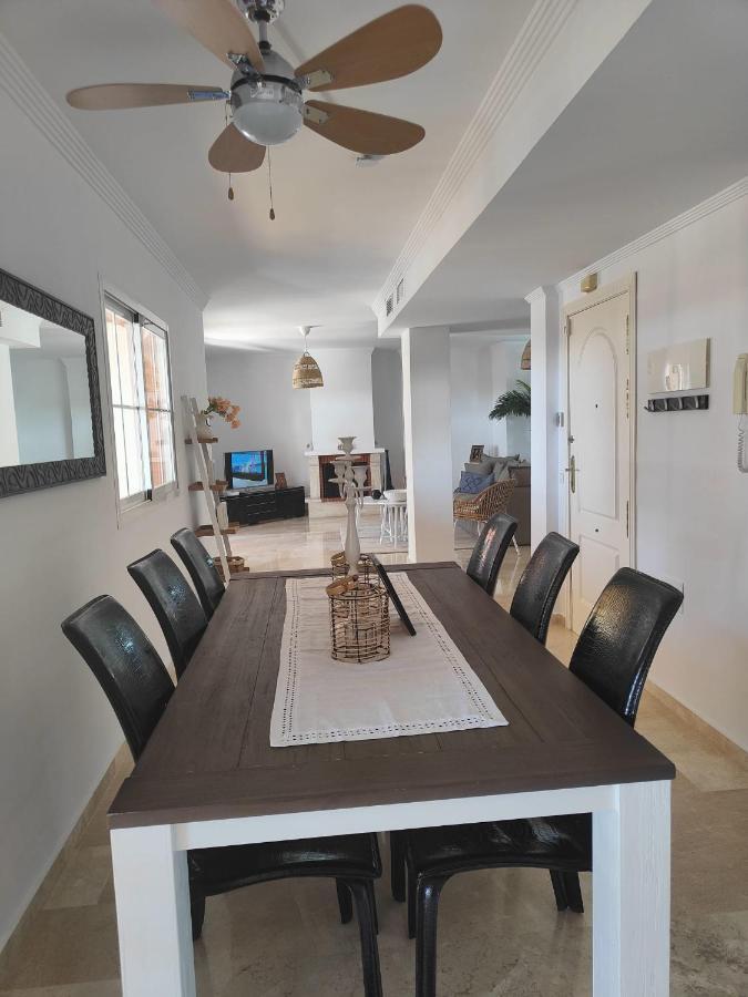 Center Beach 2 Beds Appartement Elviria 마르베야 외부 사진