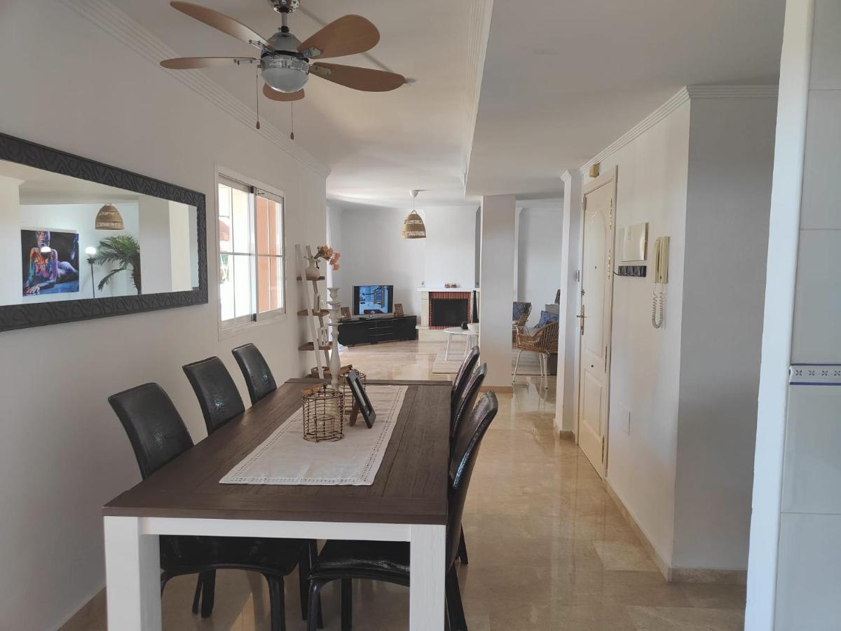 Center Beach 2 Beds Appartement Elviria 마르베야 외부 사진