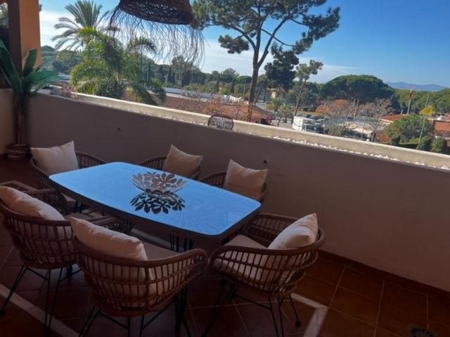 Center Beach 2 Beds Appartement Elviria 마르베야 외부 사진