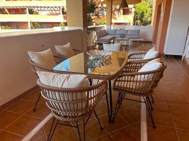 Center Beach 2 Beds Appartement Elviria 마르베야 외부 사진