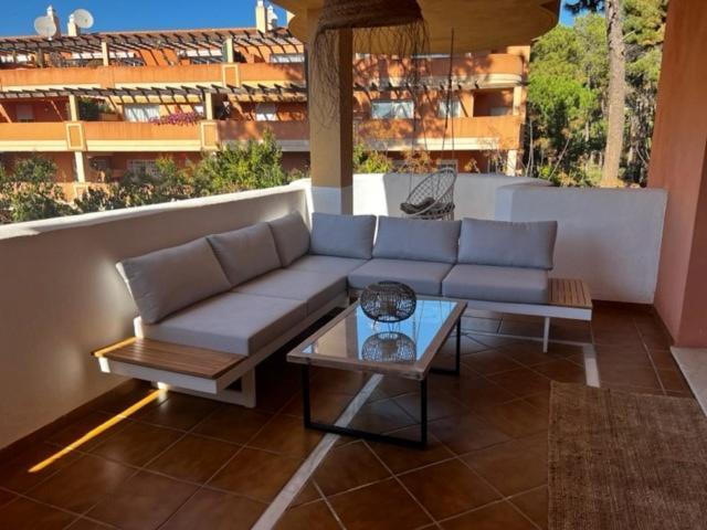 Center Beach 2 Beds Appartement Elviria 마르베야 외부 사진